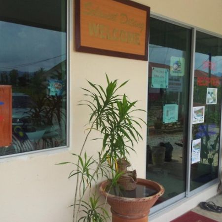 Huda Inn Pantai Cenang  Exterior photo