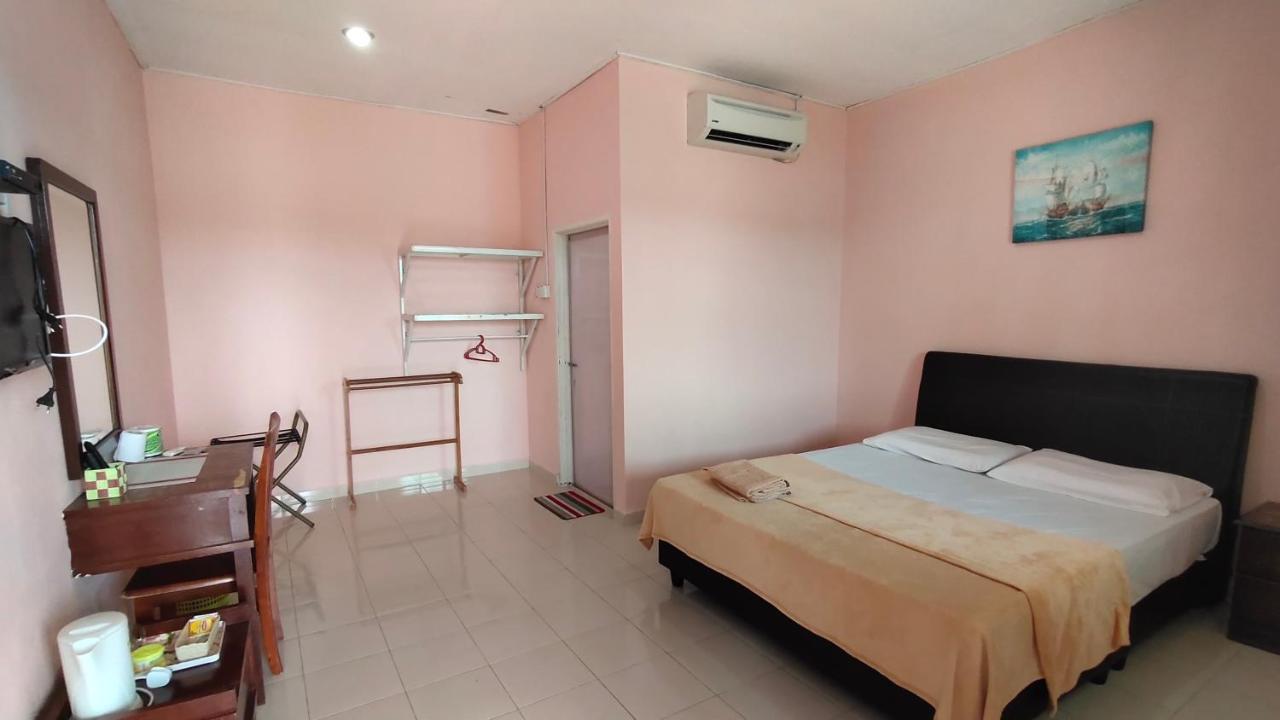 Huda Inn Pantai Cenang  Exterior photo