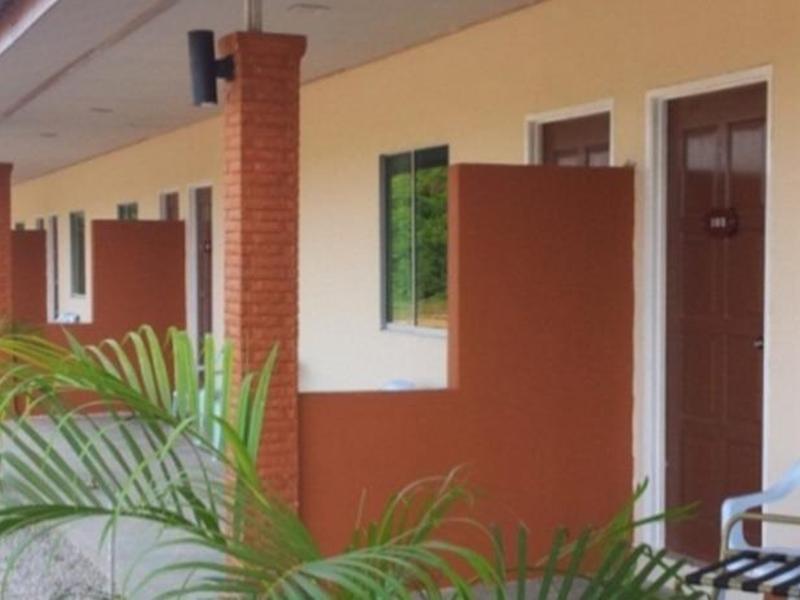 Huda Inn Pantai Cenang  Exterior photo