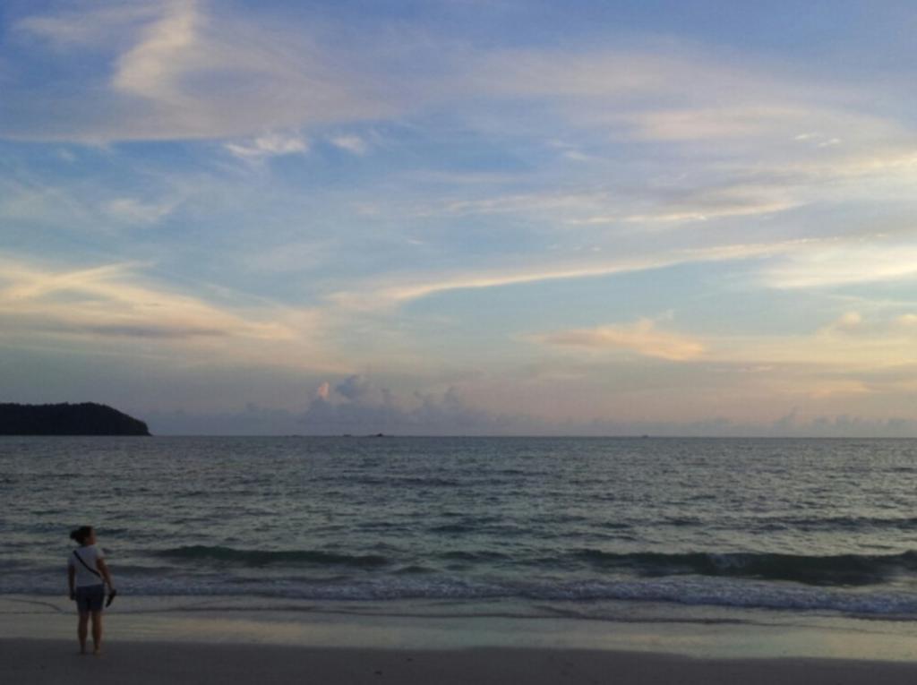 Huda Inn Pantai Cenang  Exterior photo